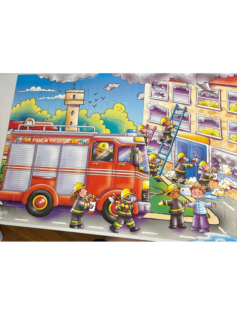 Giant fire engine floor puzzle - Picture 3 of 3